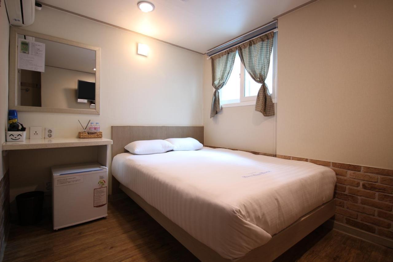 Dongdaemun Hwashin Hostel Seúl Exterior foto