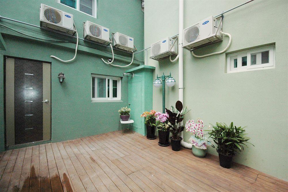 Dongdaemun Hwashin Hostel Seúl Exterior foto